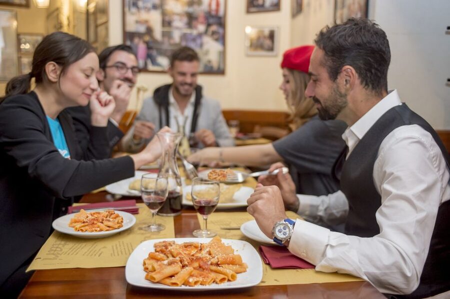 Rome: Food Tour and Wine Tasting in a Traditional Trattoria - Roman pasta at Ristorante Spaghetteria