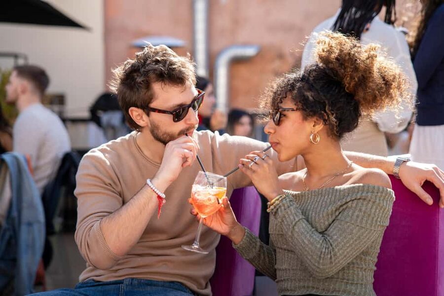 Rome: Guided Bar Crawl with Drinks & Dark History - What happens between Piazza Madonna dei Monti and Piazza Venezia
