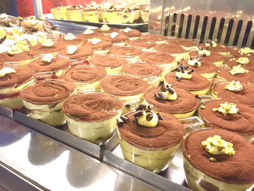 Rome: Jewish Ghetto & Campo de Fiori by Night Food Wine Tour - The guide makes the difference