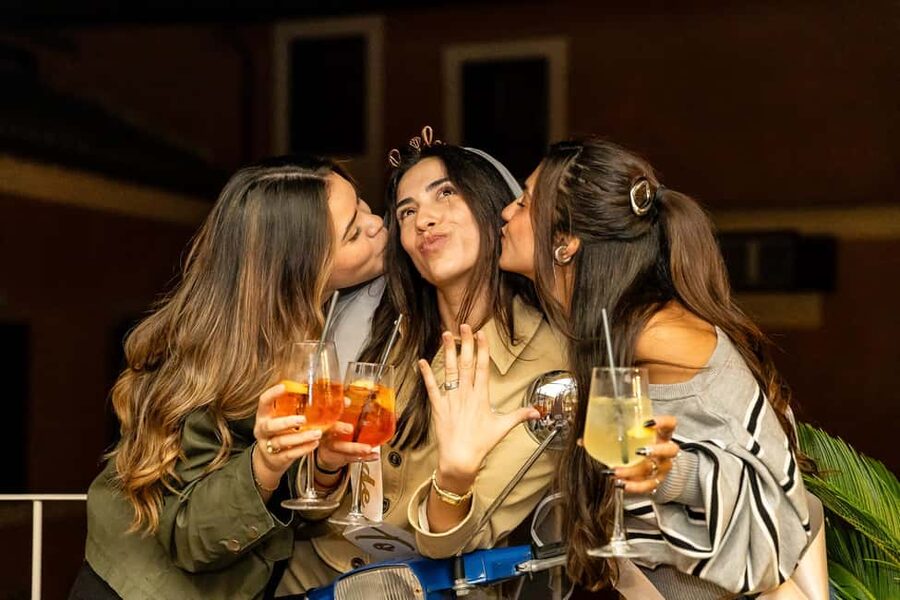 Rome: Nightlife Tour & Guided Bar Crawl with Games & Karaoke - Who should book this experience?