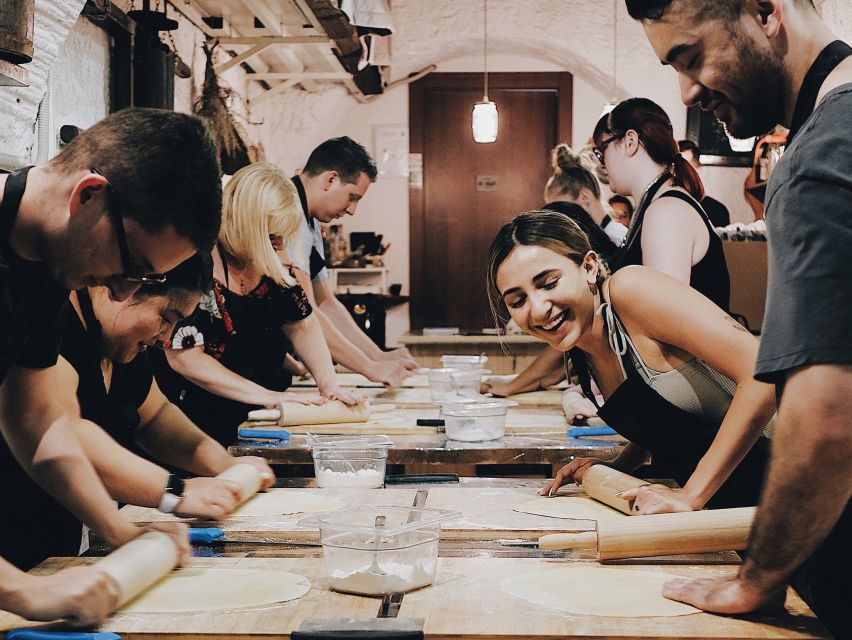 Rome: Pasta Making with Wine Tasting and Dinner in Frascati - Choosing a Roman sauce