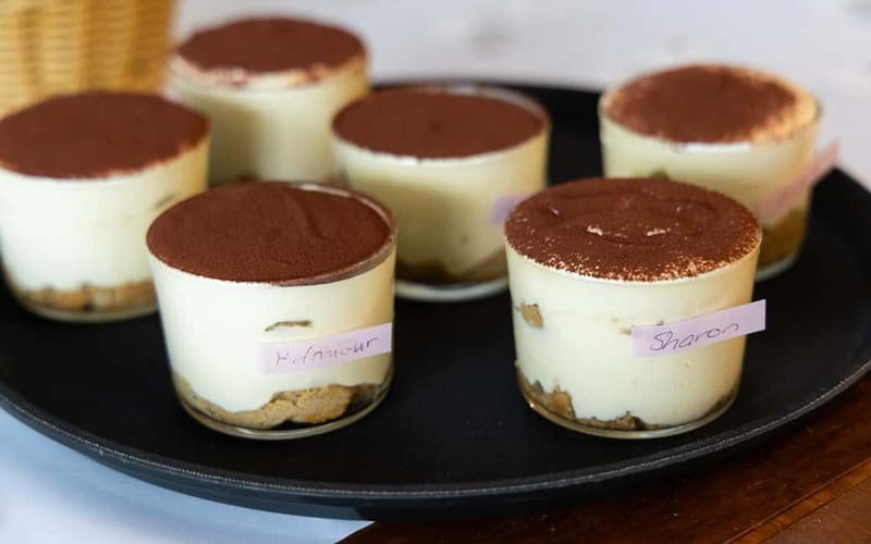 Rome: Pizza & Gelato Making Class with Wine & Limoncello - Mixing, kneading, and shaping your pizza