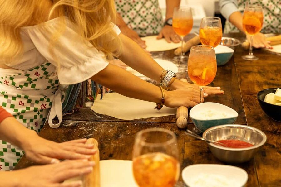 Rome: Pizza Making Cooking Class With Spritz Cocktails - Eating your own pizza near the Colosseum