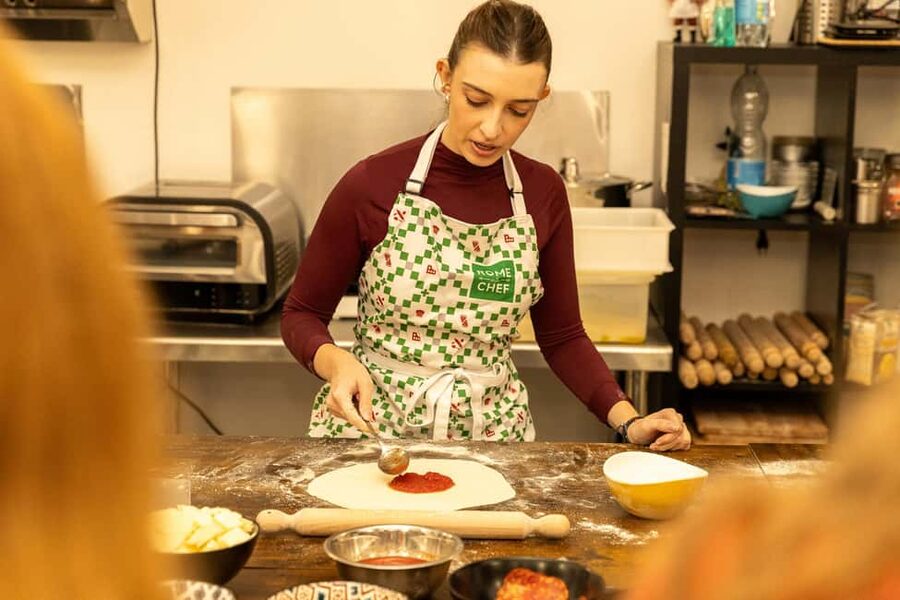 Rome: Pizza Making Cooking Class With Spritz Cocktails - Should you book it?