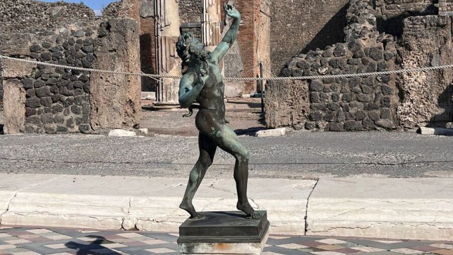 Rome: Pompeii Tour with Wine and Lunch by High Speed Train - Should you book it?
