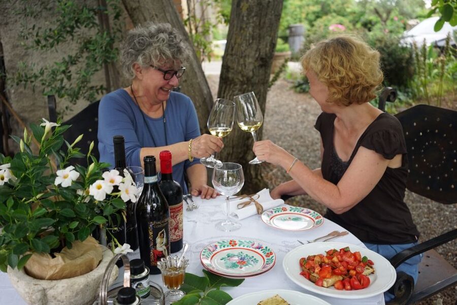 Rome: Private Castelli Romani Wine Tasting Tour - Why the food pairings matter