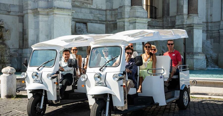 Rome: Private Tuk Tuk Tour with Hotel Pickup and Prosecco - At a glance
