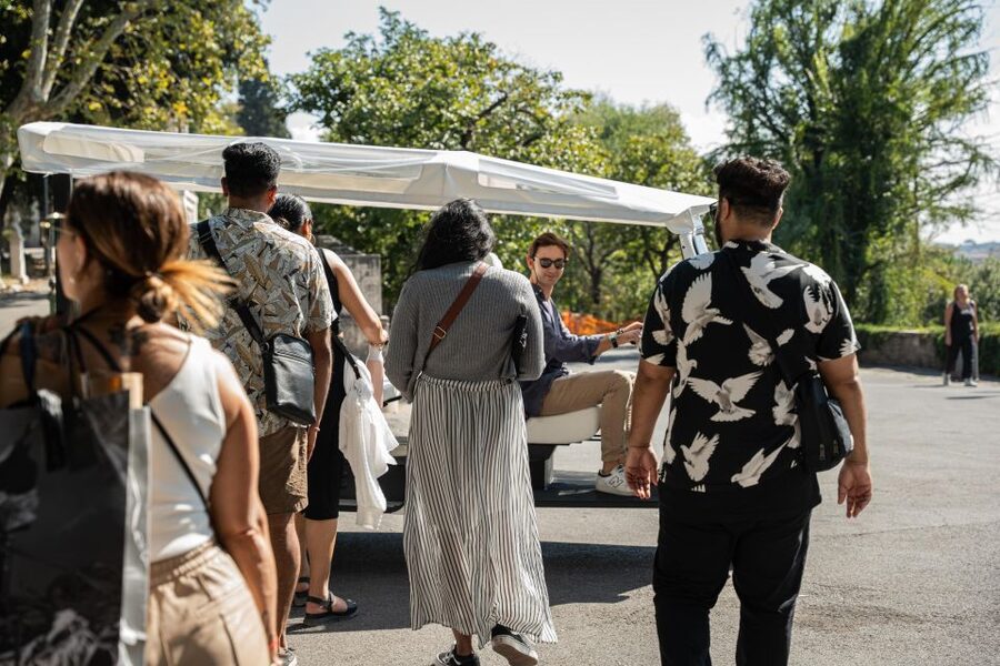Rome: Private Tuk Tuk Tour with Hotel Pickup and Prosecco - The Colosseum from the outside