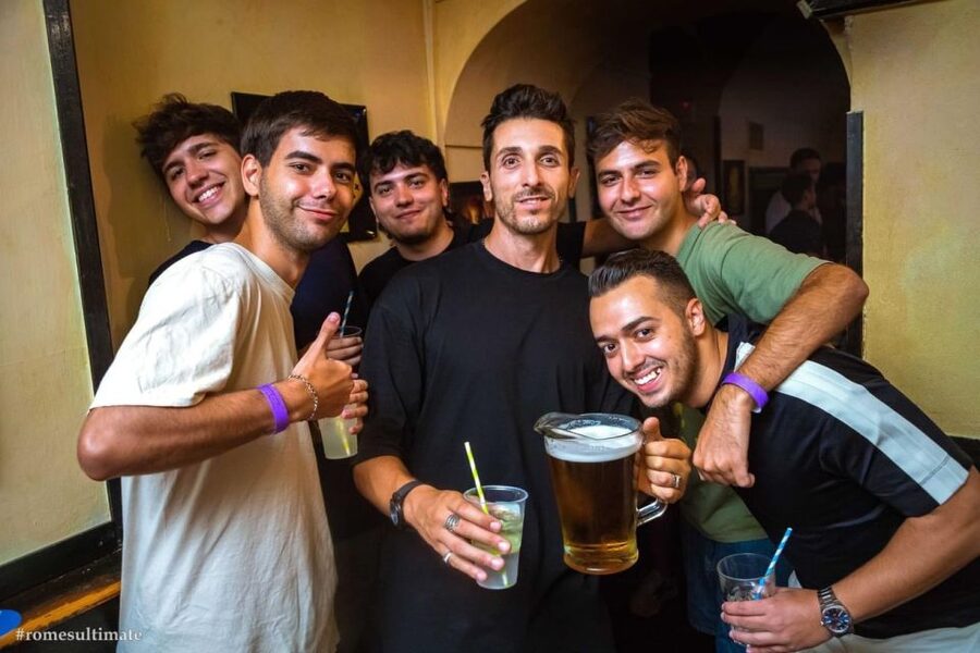 Rome: Pub Crawl & Ultimate Party Tour - How the open bar and standard ticket compare