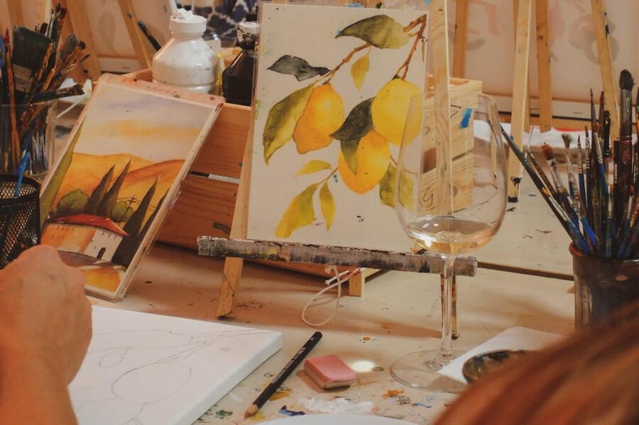 Rome: Tipsy Painting Class with Fine Wine and Arts - Unlimited Italian wine, with a sensible caveat