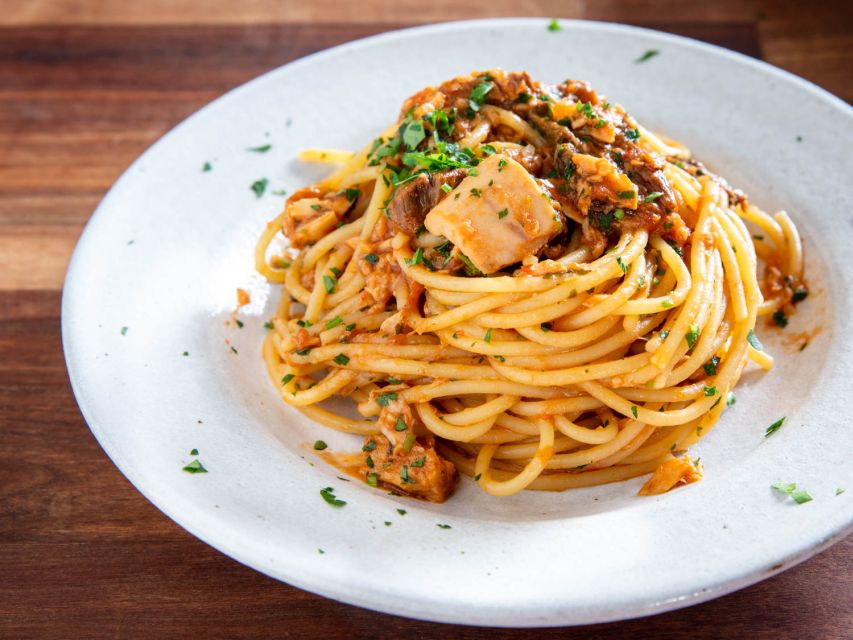 Rome: Trastevere Guided Food and Wine Tour with 20+ Tastings - Who should book this food and wine walk?