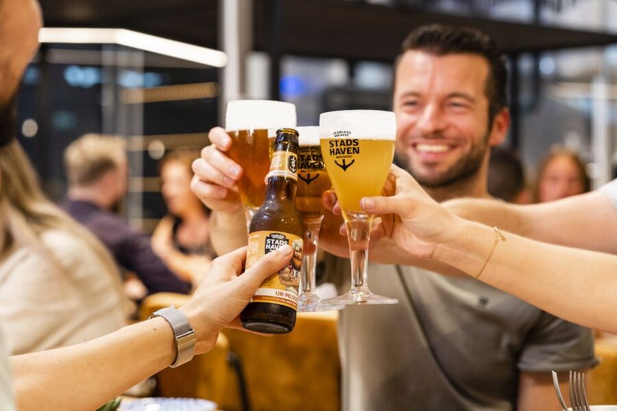Rotterdam: Stadshaven Brewery Tour with Beer Tastings - How the experience compares with a regular beer stop