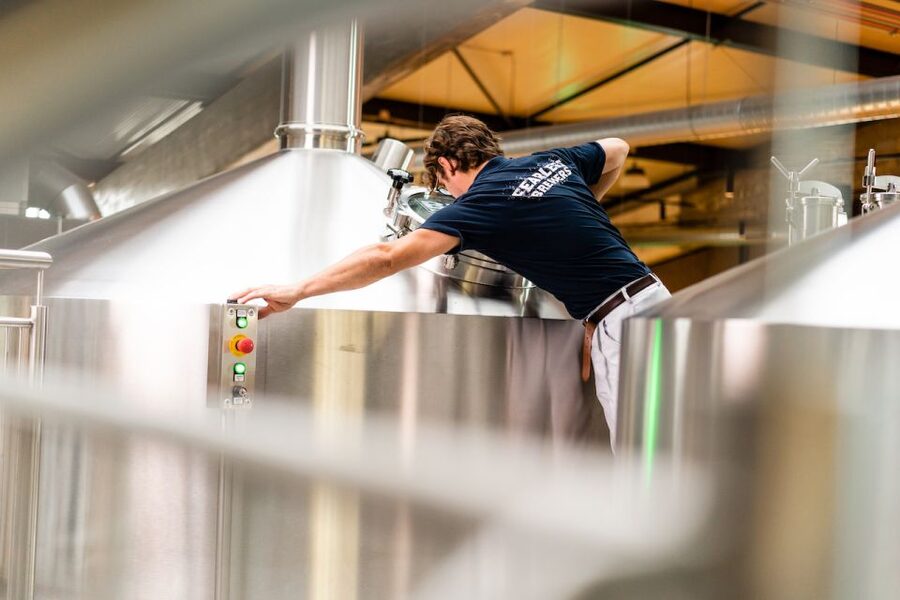 Rotterdam: Stadshaven Brewery Tour with Beer Tastings - How much value do you get for $26?