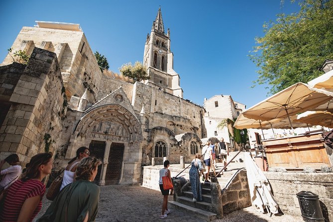 Saint-Emilion Electric Bike Day Tour with Wine Tastings & Lunch - Château Ambe Tour Pourret and the picnic lunch