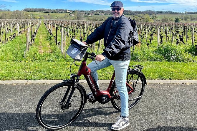Saint Emilion Full Day Wine and Bike Tour - Riding through the vineyards after lunch
