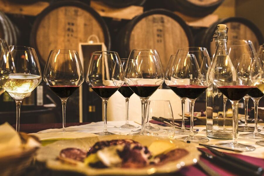 San Gimignano: Lunch or Dinner at a Winery with Wine Tasting - Key points to know before booking