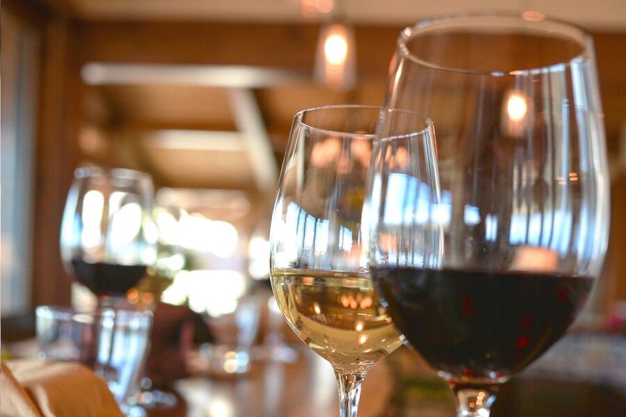 San Gimignano: Lunch or Dinner at a Winery with Wine Tasting - How the $65 price compares