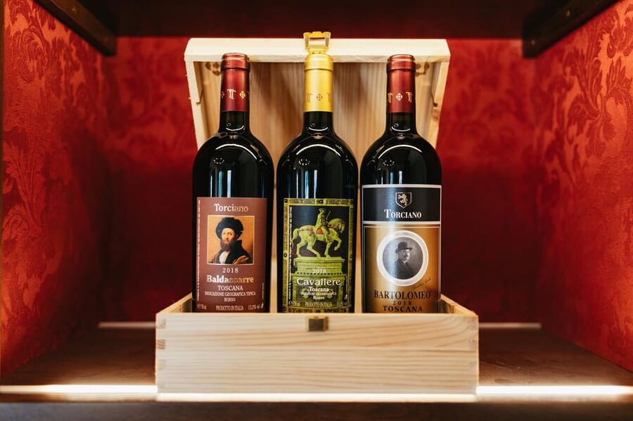 San Gimignano: Tuscan Vineyard Lunch with Wine Tasting - A wine host who keeps the tasting grounded