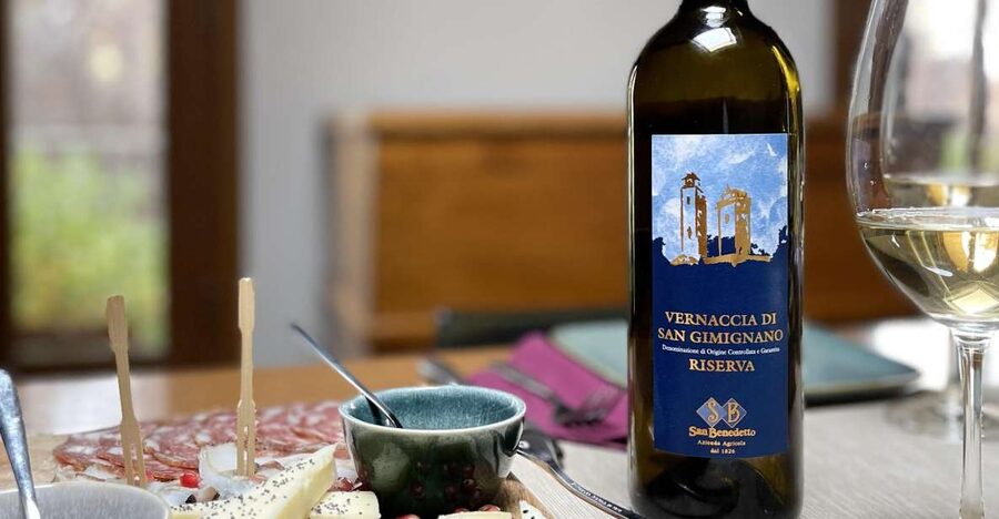 San Gimignano: Vineyard and Cellar Tour with Wine Tasting - Eleonora makes the small group count