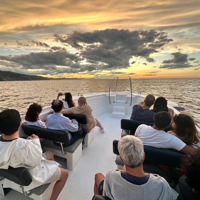 San Sebastian: 2 Bays Evening or Sunset Boat Tour with Cava - Key points to know before you book