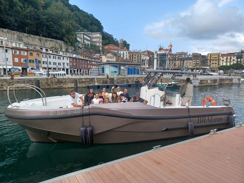 San Sebastian: 2 Bays Evening or Sunset Boat Tour with Cava - Why the east coast is the right side of San Sebastián to see by boat