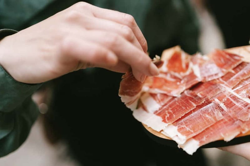 San Sebastian: Pintxos and Wine Tour - Key points to know before you book