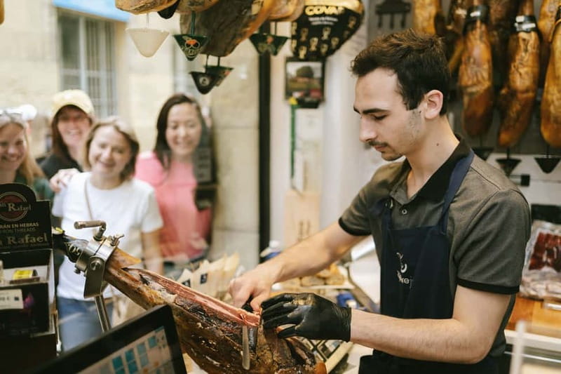 San Sebastian: Pintxos and Wine Tour - The anchovy stop at Txepetxa Taberna