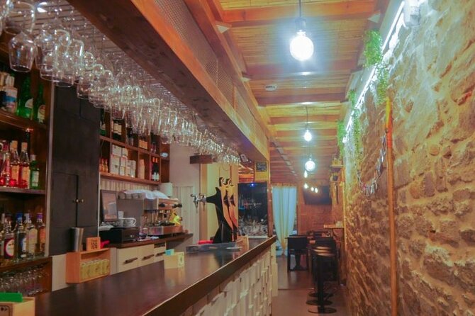 Santiago de Compostela: Cheese and Wine Tasting Experience - Who will enjoy this Santiago tasting?