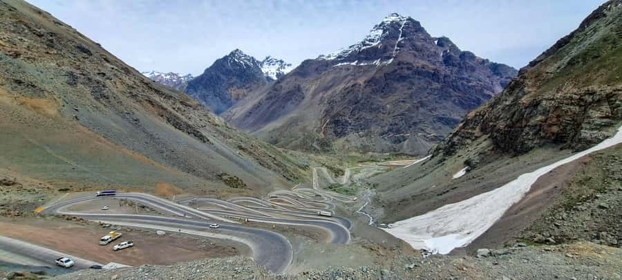 Santiago: Inca Lagoon Tour with Local Vineyard and Tasting - Should you book the Laguna del Inca tour?