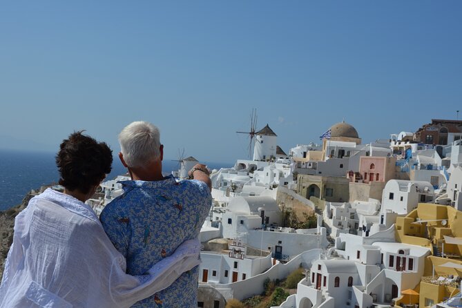 Santorini Highlights Small-Group Tour with Wine Tasting option - Akrotiri: Santorini’s archaeological heavyweight