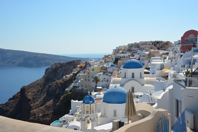 Santorini Highlights Small-Group Tour with Wine Tasting option - Oia: beautiful, crowded, and worth seeing early