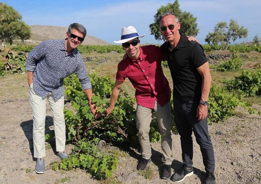 Santorini: Small-Group Sunset Wine Tour with Santo Winery - The late afternoon pickup across Santorini