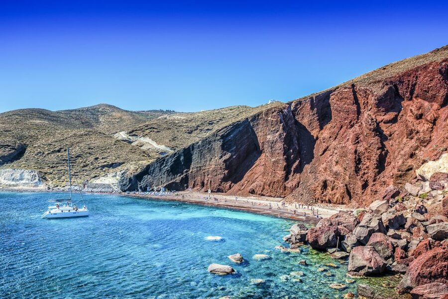 Santorini: Top Sights Day Trip, Wine Tasting, & Oia Sunset - Perissa Black Sand Beach: your midday break
