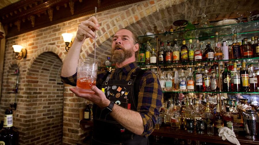 Savannah: Cocktail Class at American Prohibition Museum - Three samples, two full cocktails, and real value