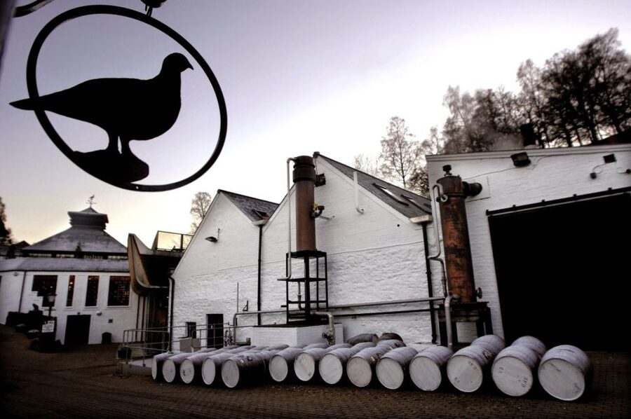 Scotland Whisky Explorer: Highlands Day Tour from Edinburgh - Glenturret or Crieff: choose your kind of Highland break