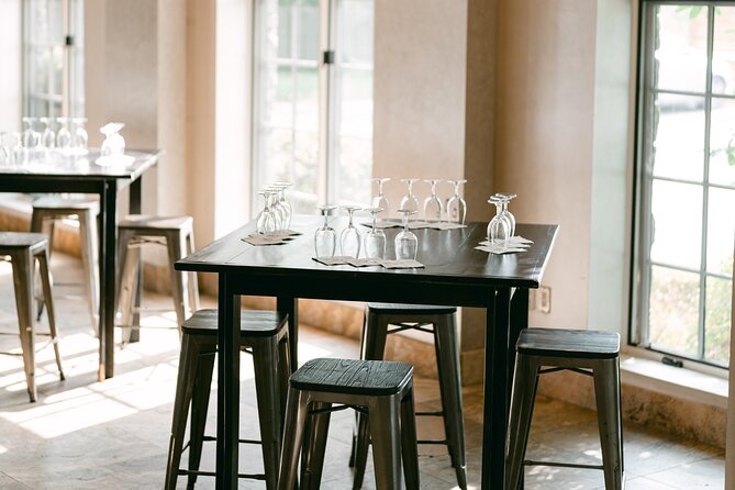 Seated Tasting Experience at Konzelmann Winery - A short tasting with room for choice