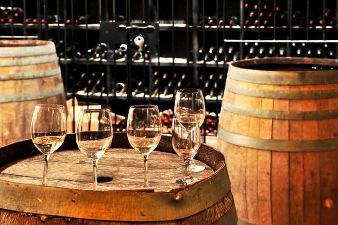 Seattle Wine & Snoqualmie Falls Highlights Tour - Who will enjoy this six-hour outing