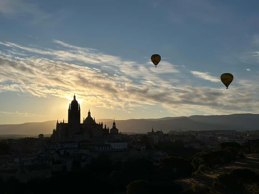 Segovia: Hot-air balloon ride with cava toast - Who will enjoy this flight most