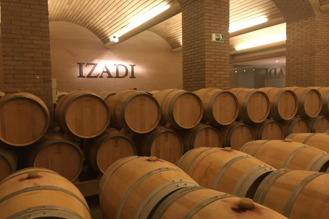 Semi-Private Rioja Tour of 3 Premium Wineries from Bilbao - Lunch and old stone streets in Laguardia