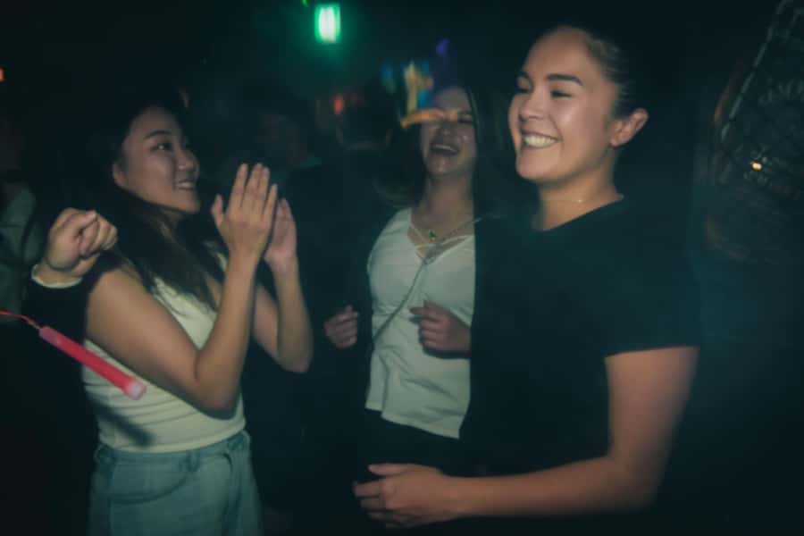 Seoul: Premium Pub Crawl with Open Bottles - What happens at the bars and clubs