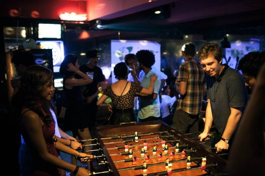 Seoul: Pub Crawl - Guides, group size, and the value of supervision
