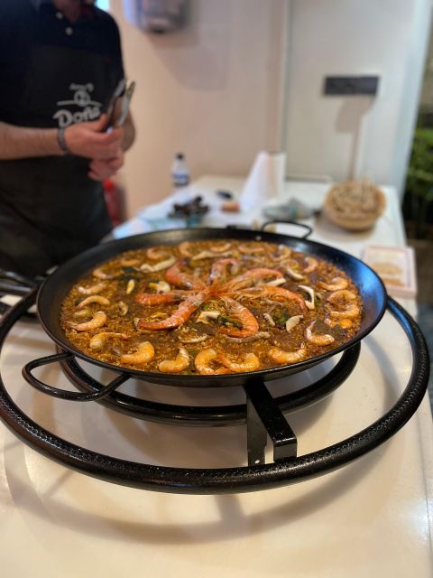 Seville: Paella and Sangria Experience - A Seville evening built around one paella pan