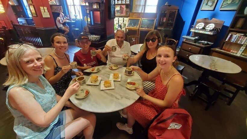 Singapore: Chinatown Hawker Guided 8-Dish Tasting Tour - Why this Chinatown food tour works