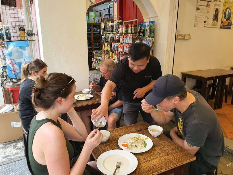 Singapore: Chinatown Hawker Guided 8-Dish Tasting Tour - What the three hours feel like