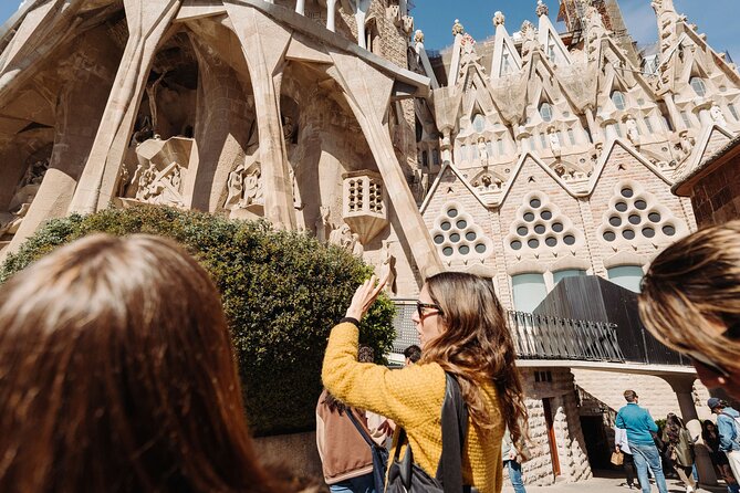 Skip the Line Sagrada Familia Guided Tour & Optional Cava Upgrade - Inside the basilica: columns, color, and light