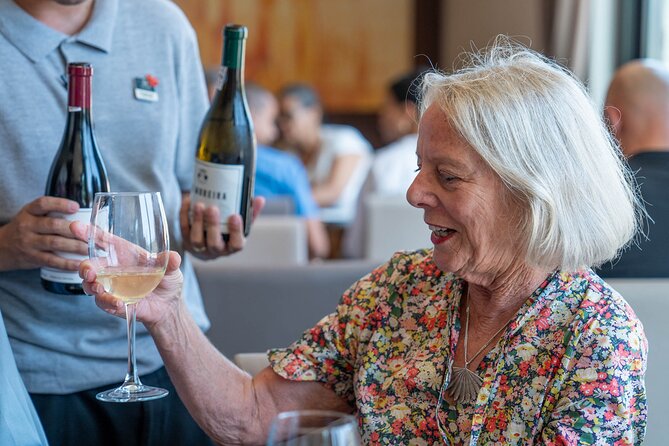 Small Group Douro Valley Wine Tour with Lunch and Cruise - The guide can make or break a long day