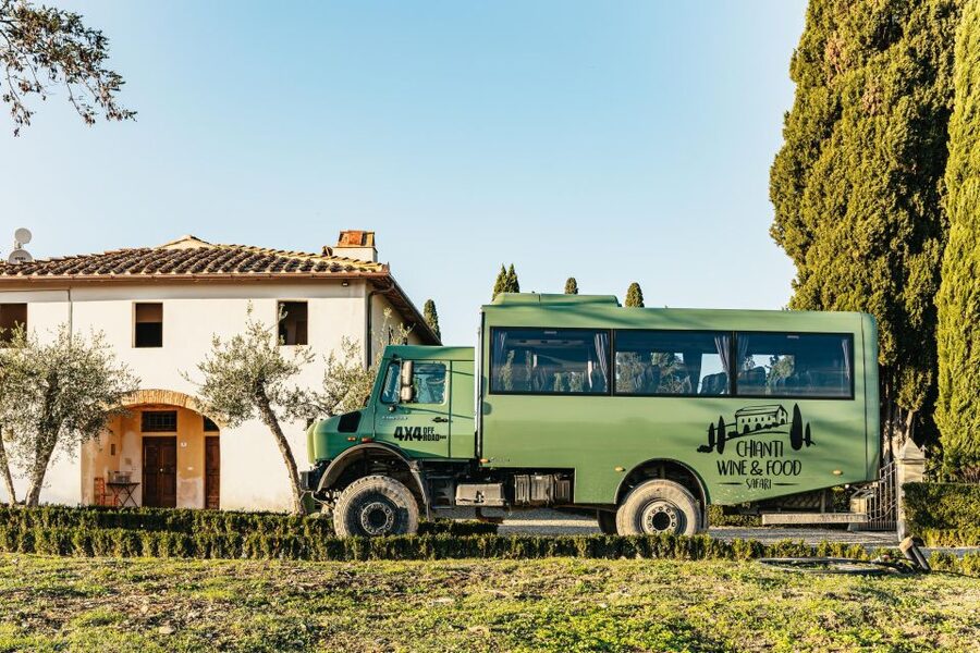 SMALL GROUP Tuscany Wine Tasting Safaris with Lunch / Dinner - From Florence to the Chianti hills by 4WD