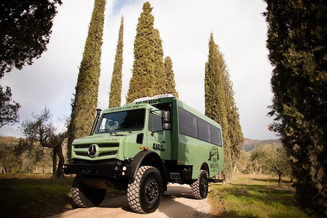 SMALL-GROUP Wine Safaris: Tuscan Wine Tasting Tours from Florence - Who should book this experience?