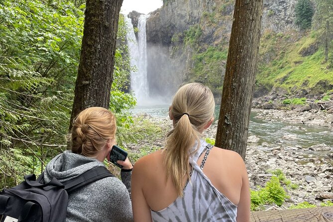 Snoqualmie Falls and Wineries Tour from Seattle - Key points to know before booking
