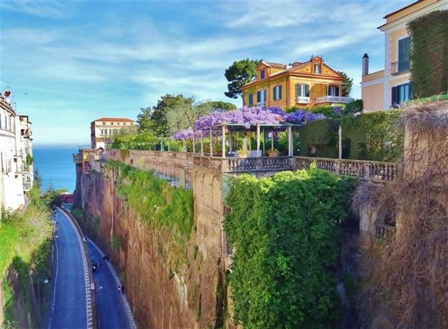 Sorrento: Guided Walking Tour & Limoncello Tasting - Why this walk works as your first Sorrento activity